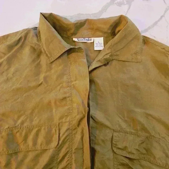 VTG Ann Taylor Women 100% Silk Long Sleeve Blouse Olive Green Size Large - Picture 5 of 10